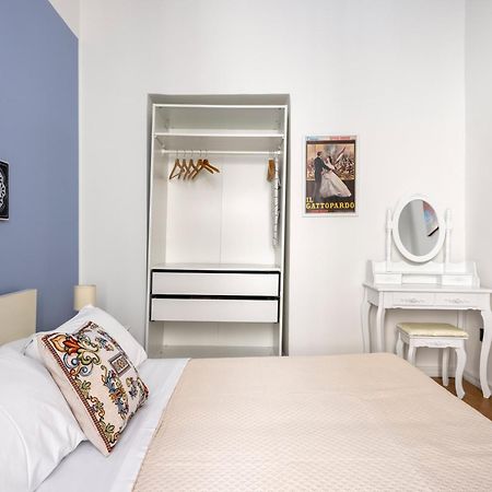 Agata E Rosalia 2 Bedroom Flat At The Quattro Canti Palermo Exterior foto