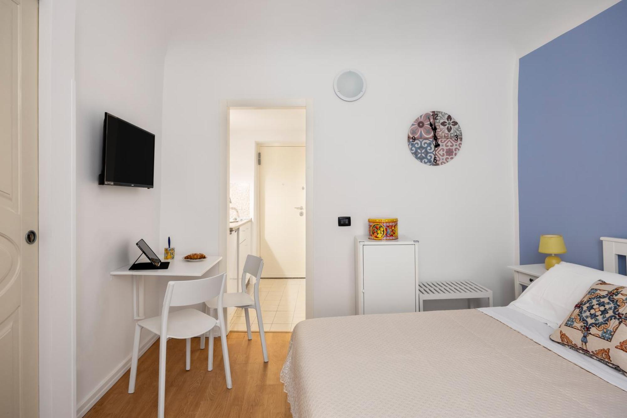 Agata E Rosalia 2 Bedroom Flat At The Quattro Canti Palermo Exterior foto